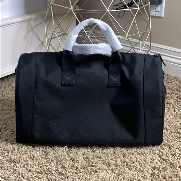 Michael Kors Weekender & Toiletry Bag - Picture 3 of 9